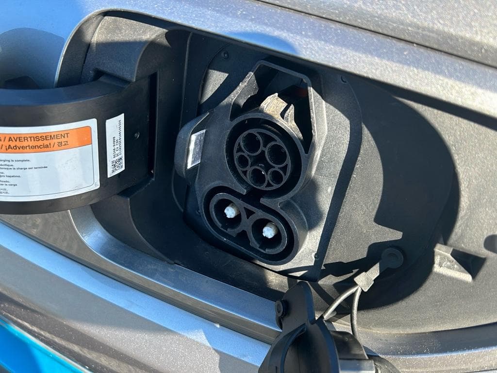 2022 Kia Niro EV view 5
