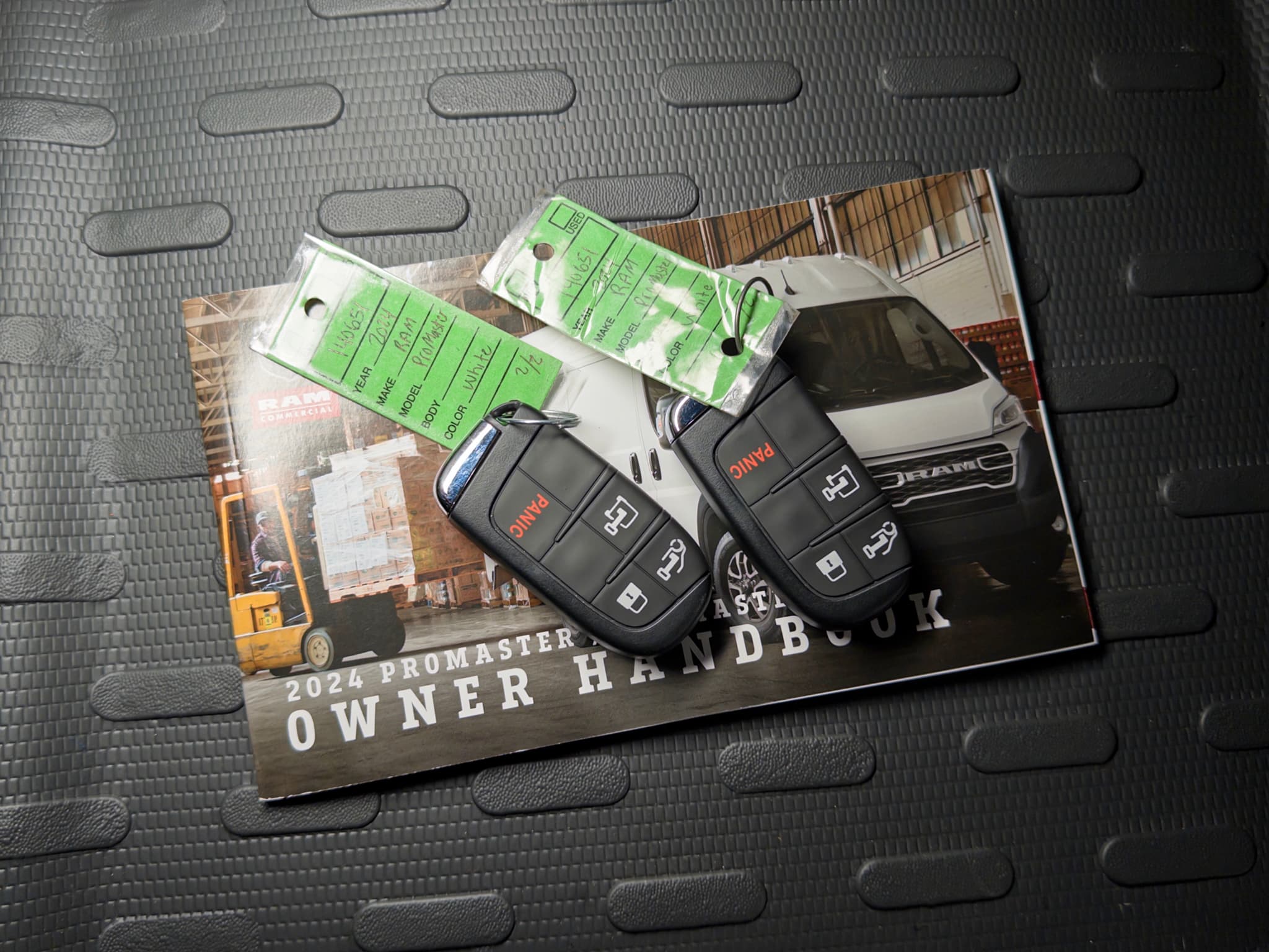 2024 Ram ProMaster 3500 BEV view 21