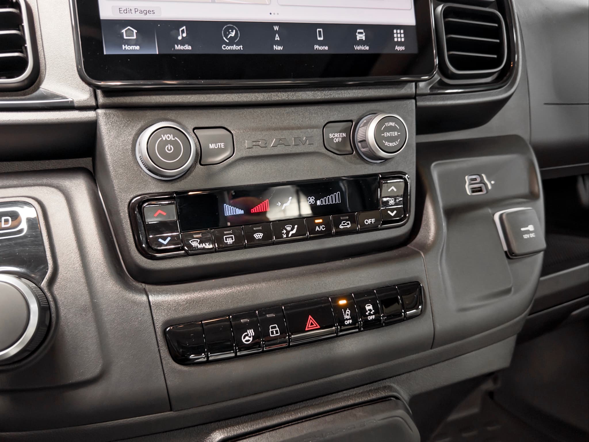 2024 Ram ProMaster 3500 BEV view 15