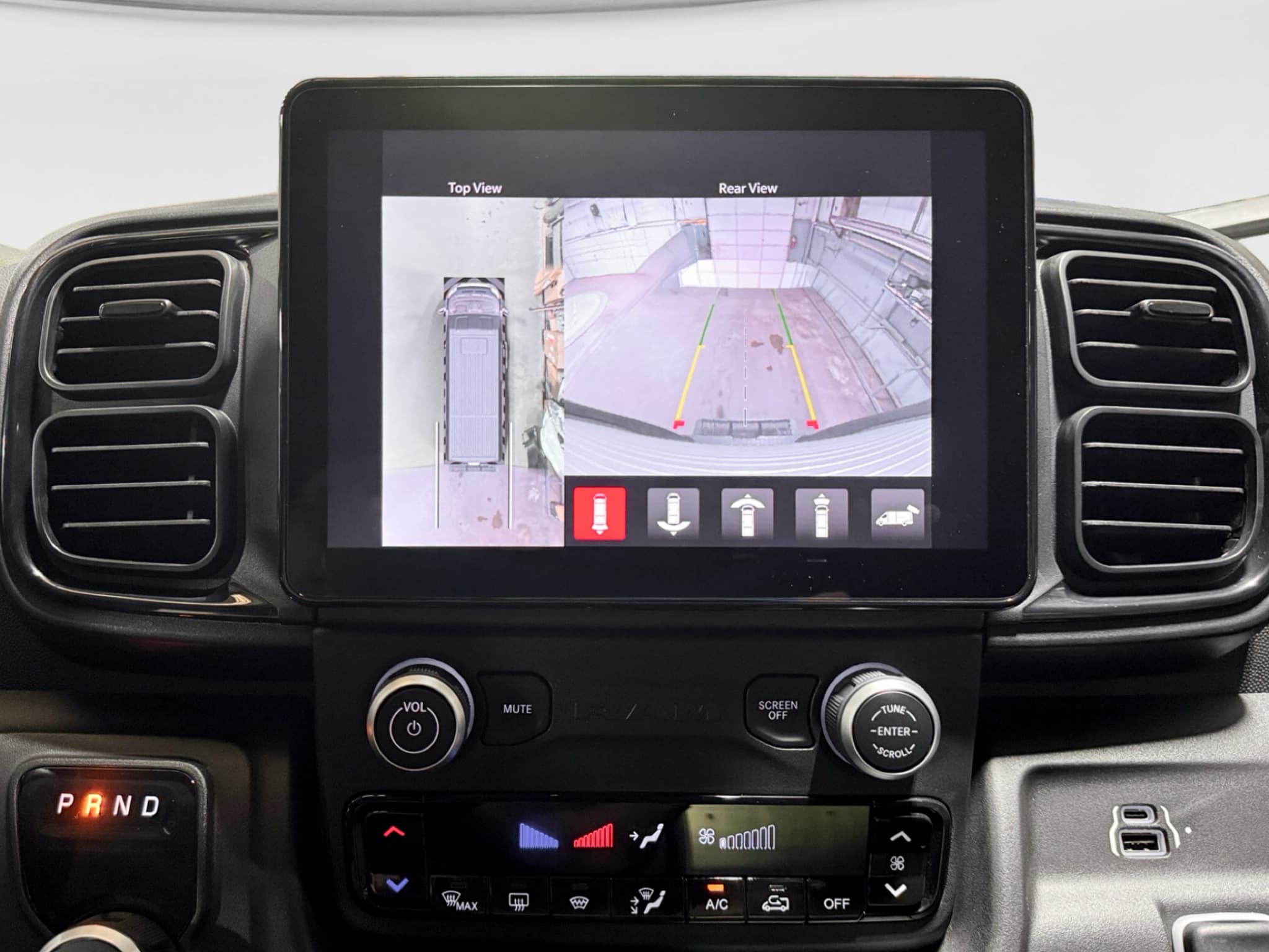 2024 Ram ProMaster 3500 BEV view 14