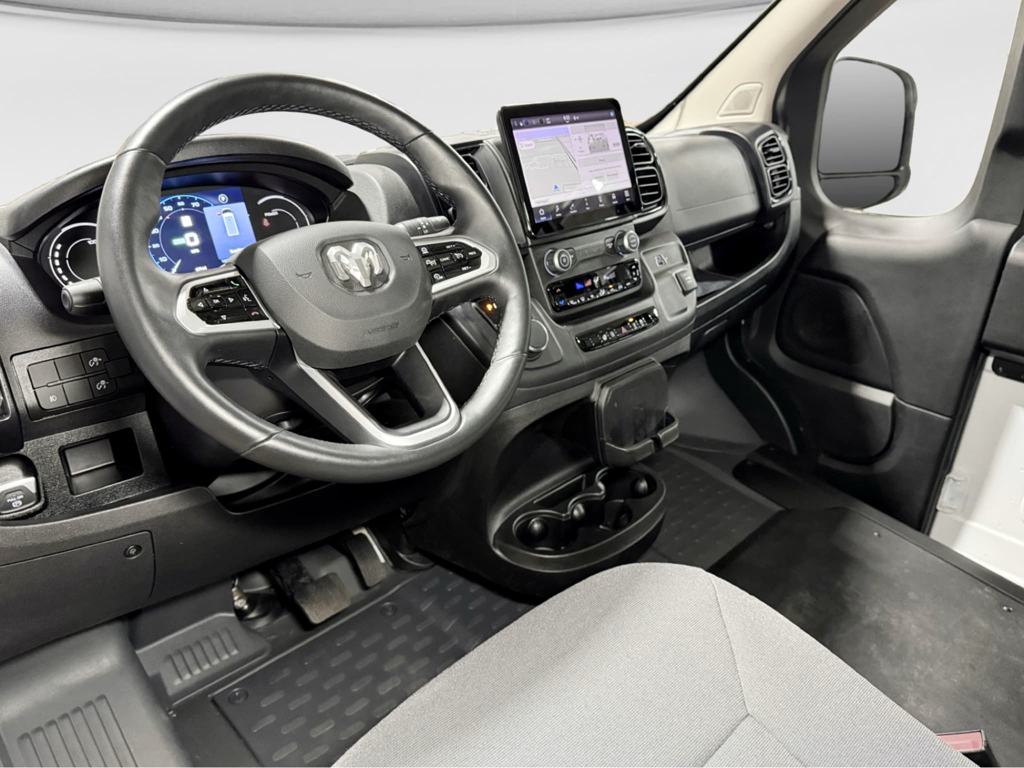 2024 Ram ProMaster 3500 BEV view 18