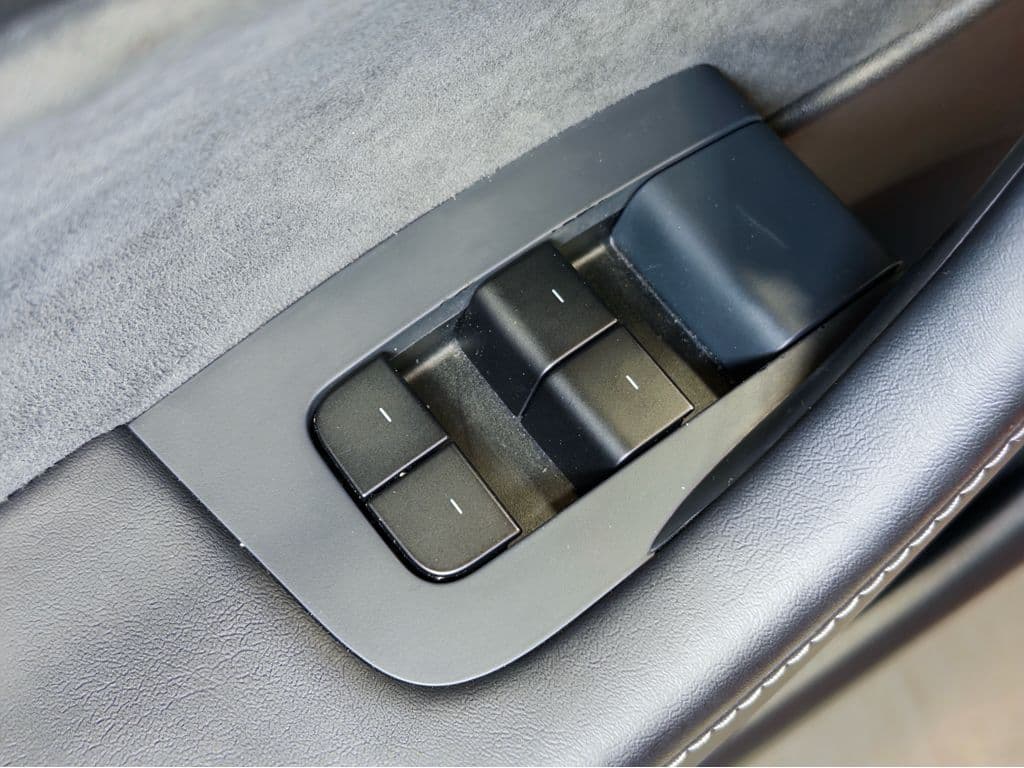 2021 Tesla Model Y view 7