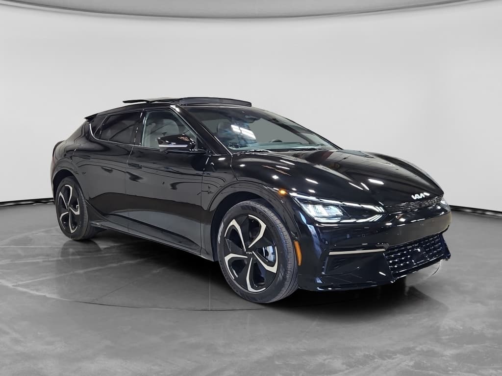 2023 Kia EV6 view 4