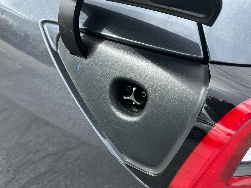 2021 Tesla Model Y view 5
