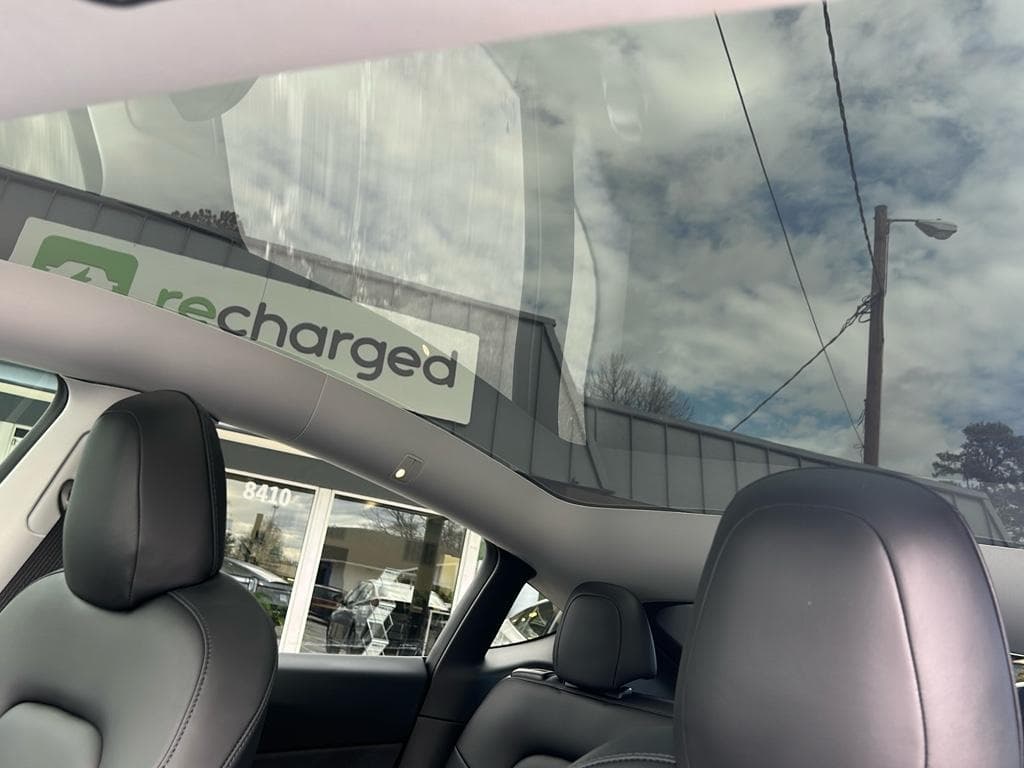 2021 Tesla Model Y view 18