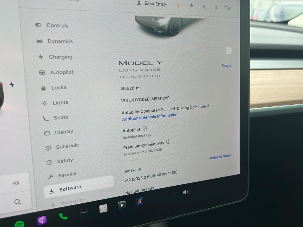 2021 Tesla Model Y view 9