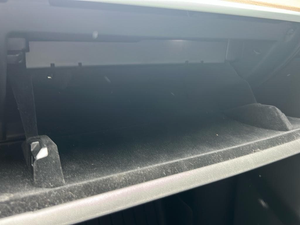 2021 Tesla Model Y view 16