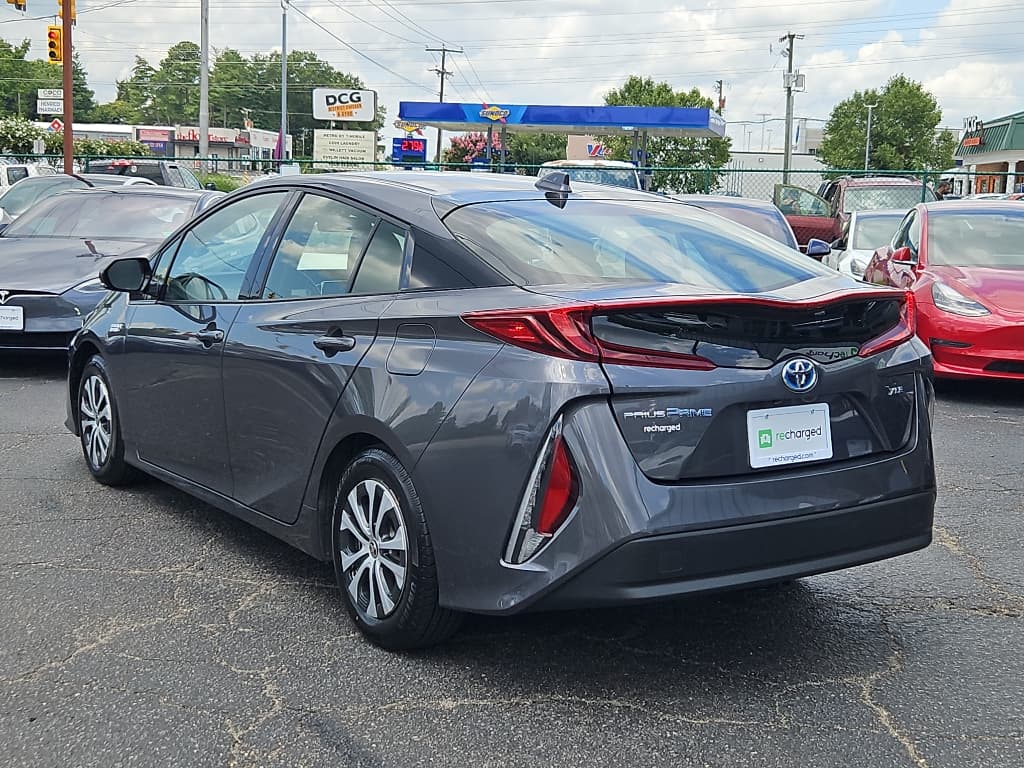 2020 Toyota Prius Prime view 2