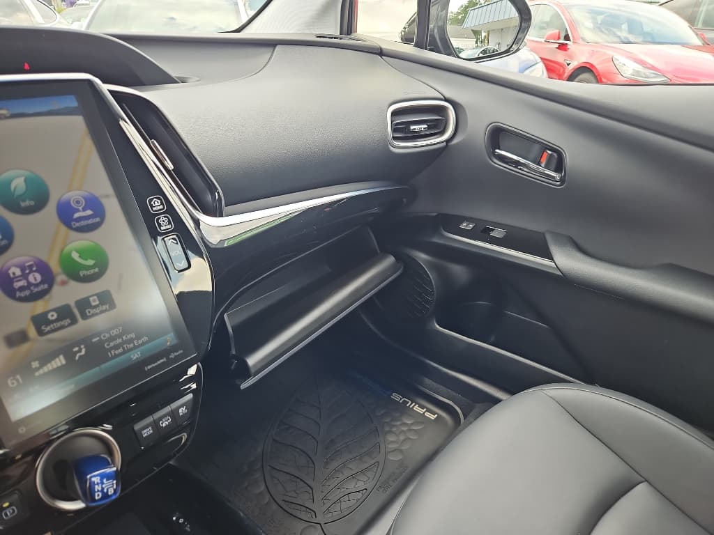 2020 Toyota Prius Prime view 19