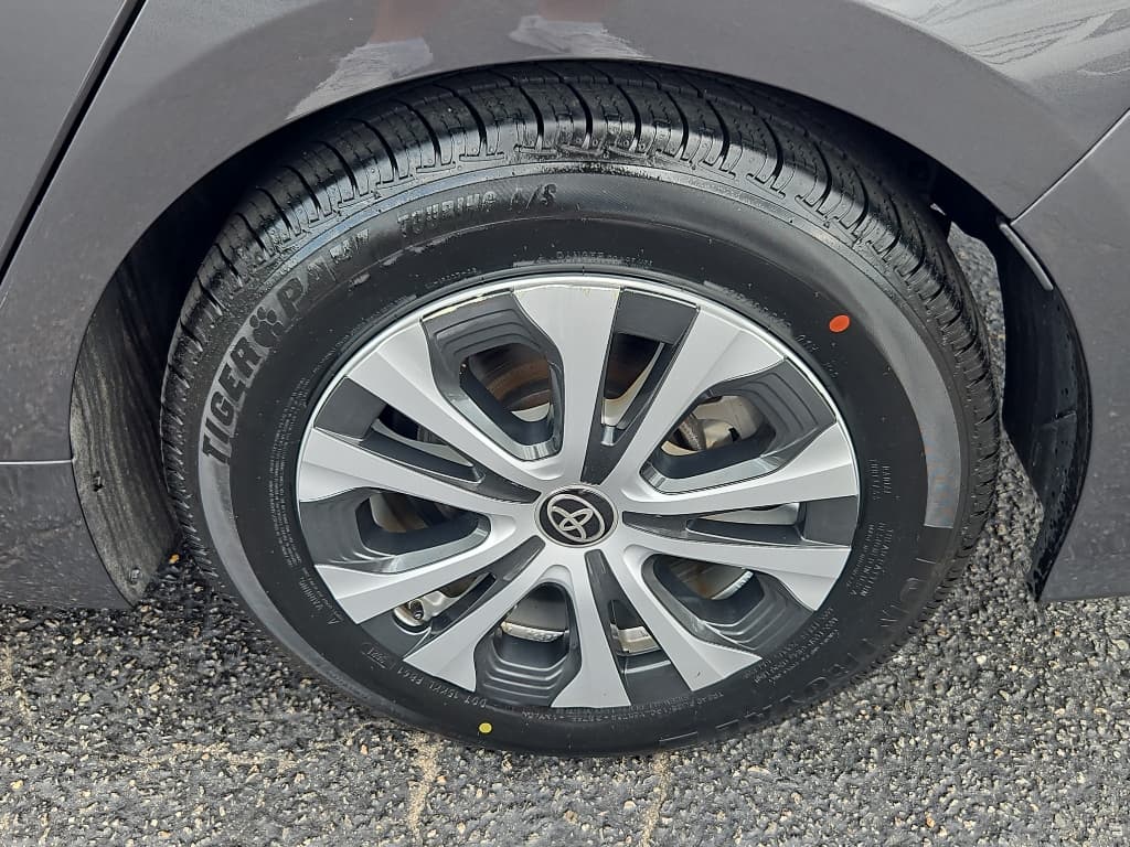 2020 Toyota Prius Prime view 27