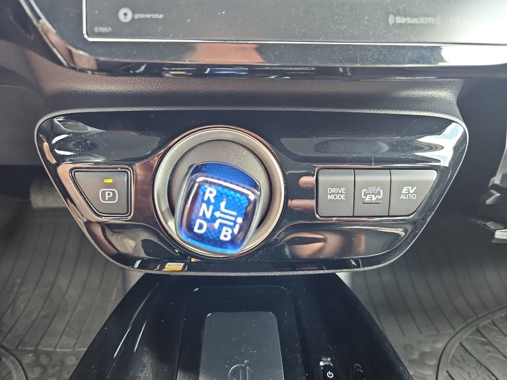 2020 Toyota Prius Prime view 15