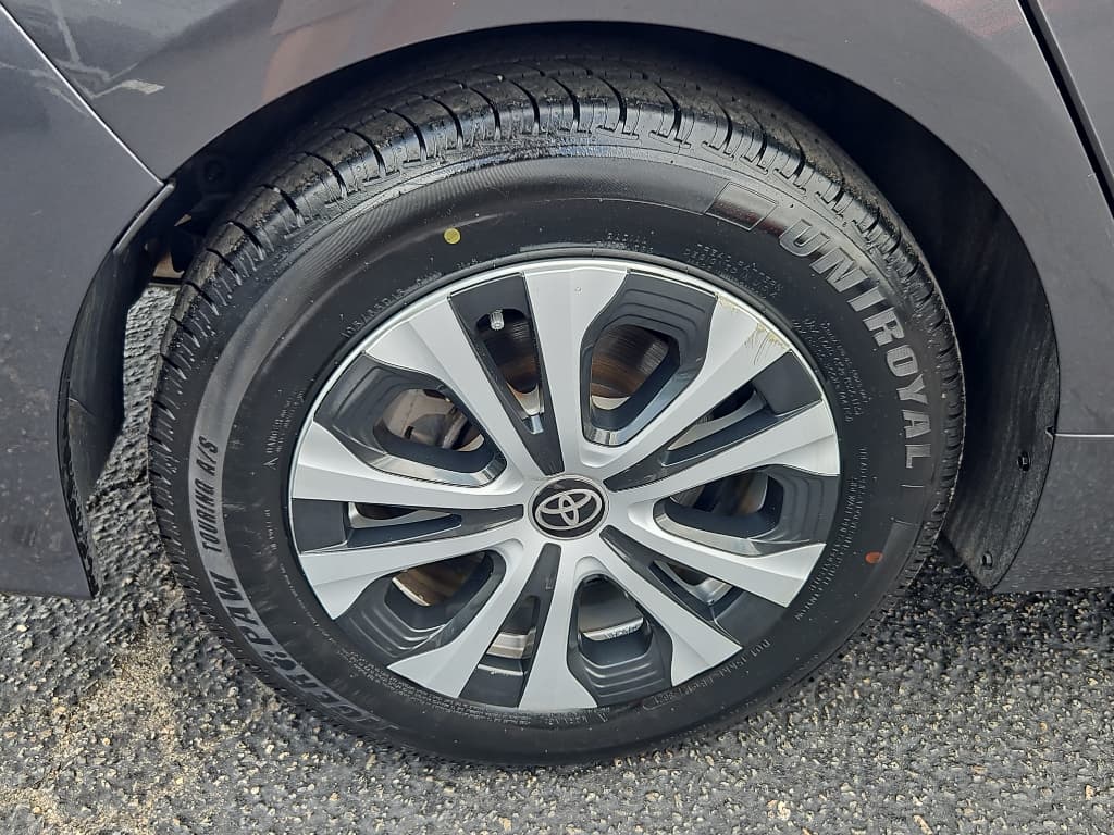 2020 Toyota Prius Prime view 29