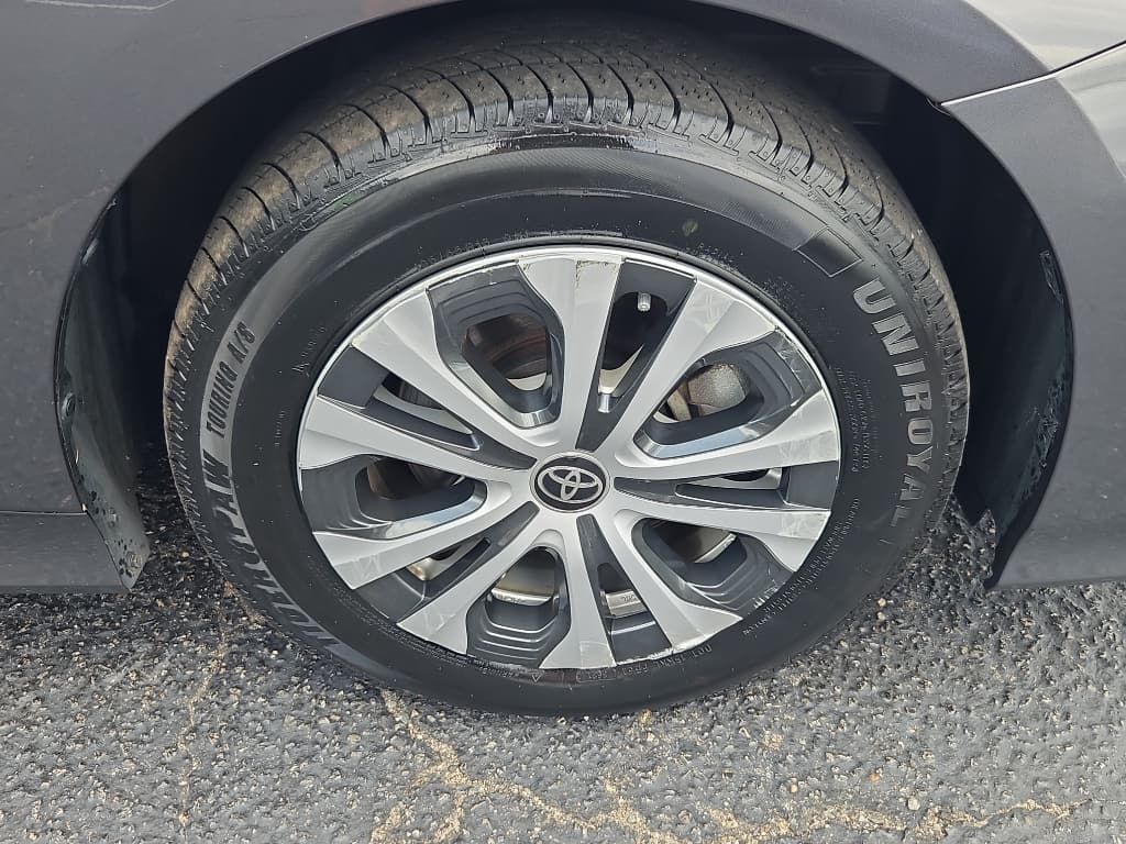 2020 Toyota Prius Prime view 31