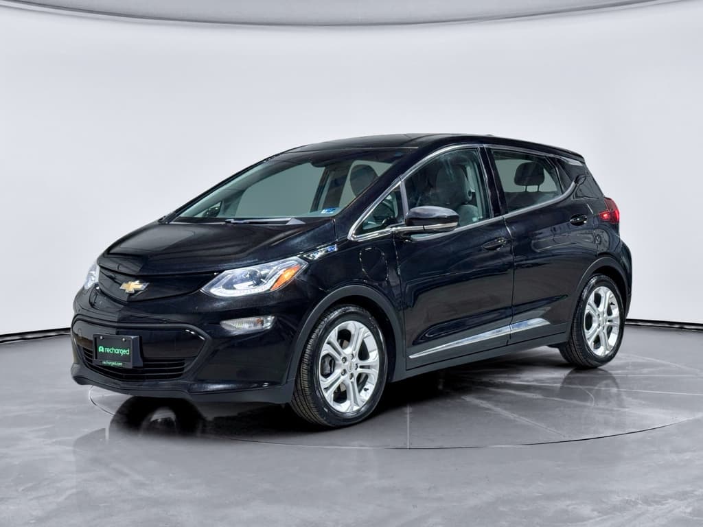 2020 Chevrolet Bolt EV view 1