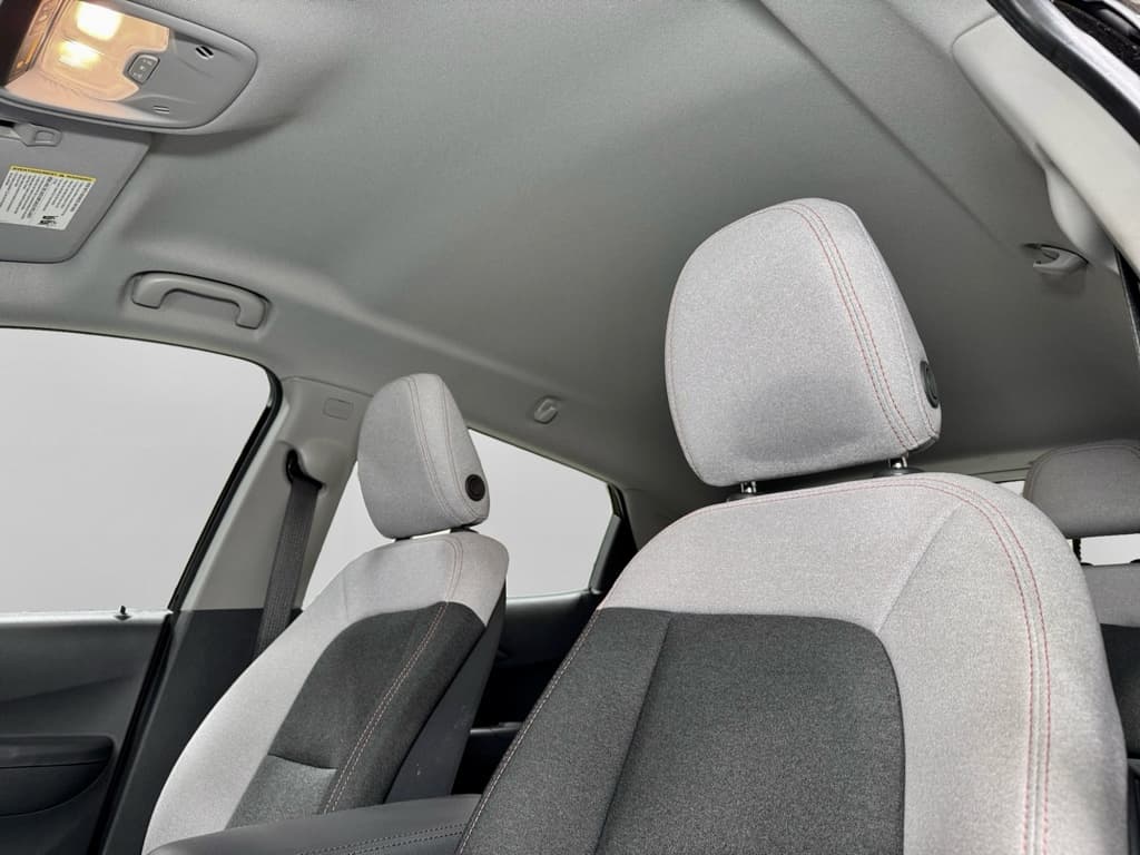 2020 Chevrolet Bolt EV view 25