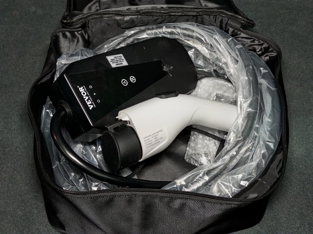 2020 Chevrolet Bolt EV view 6