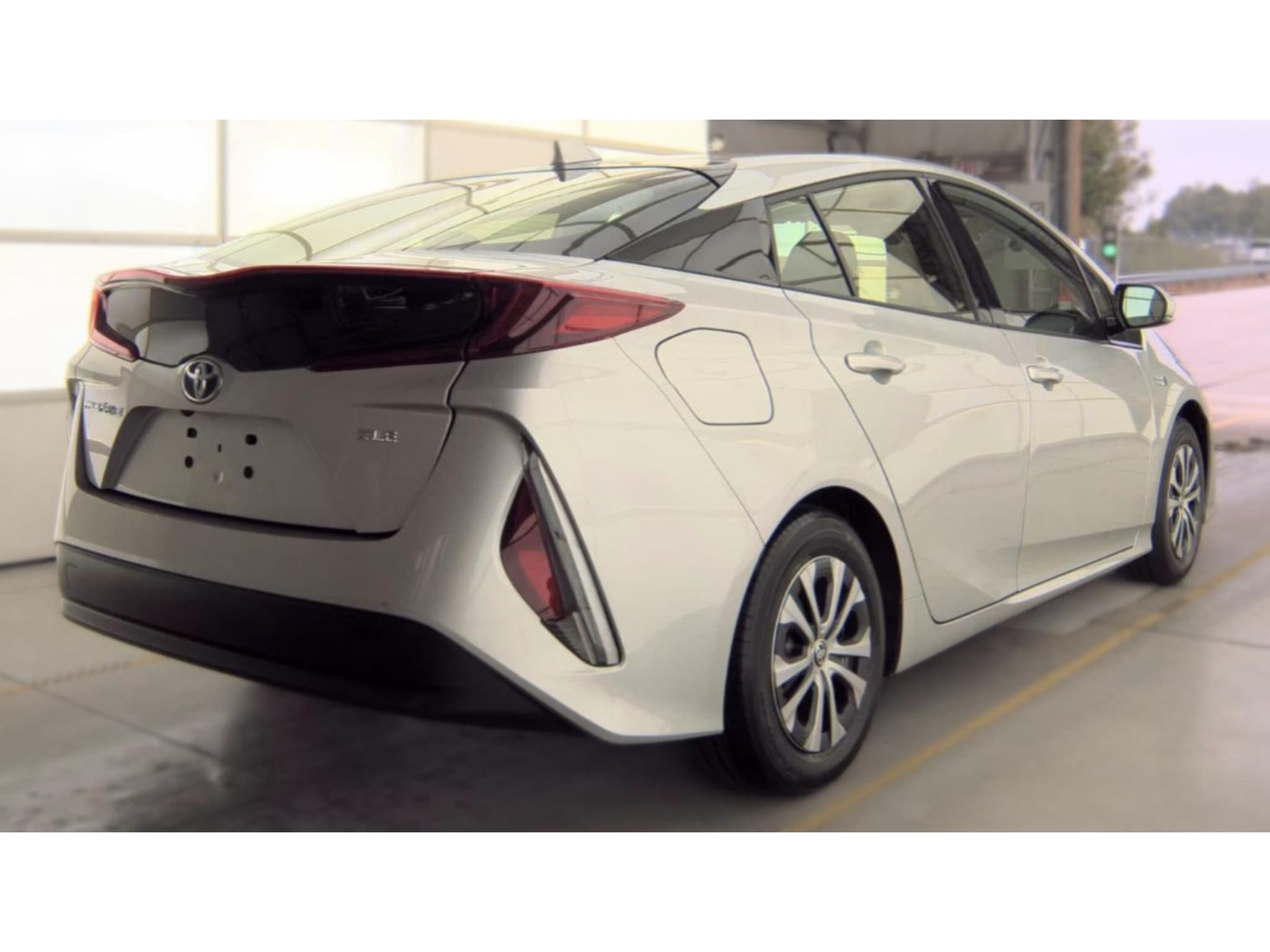 2020 Toyota Prius Prime view 3