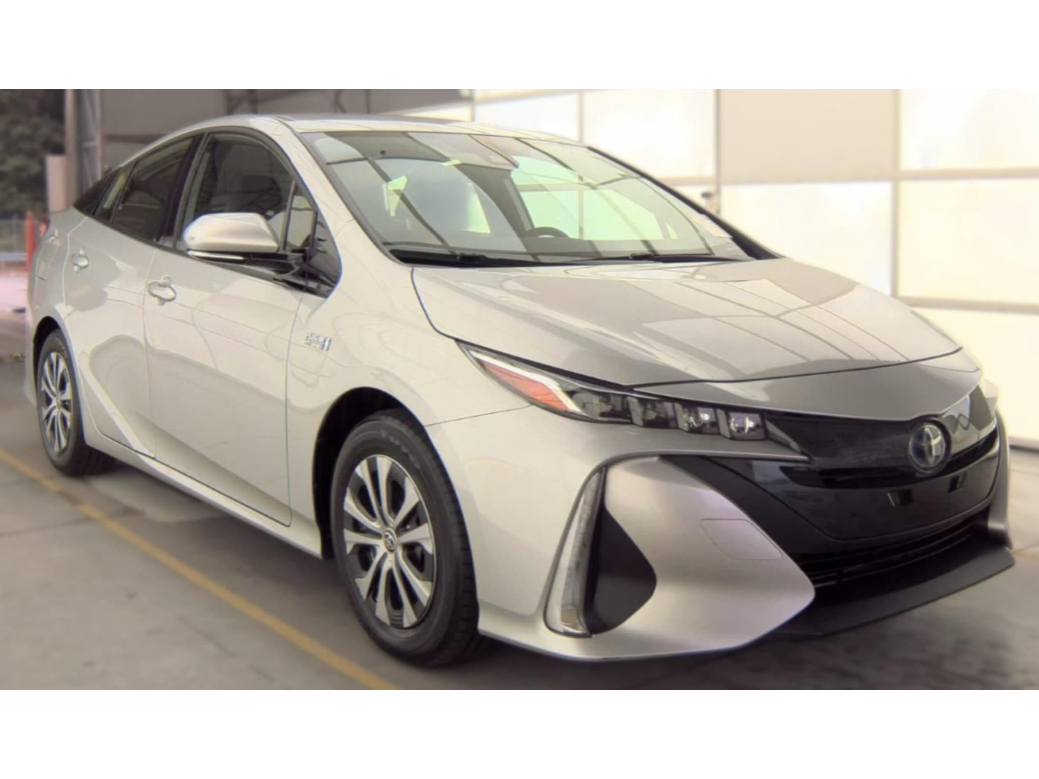 2020 Toyota Prius Prime view 2