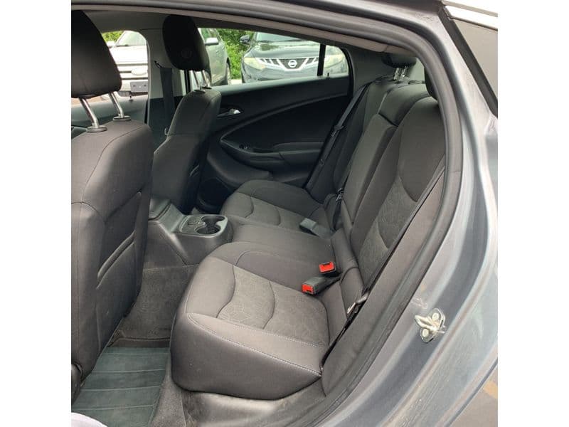 2018 Chevrolet Volt view 10