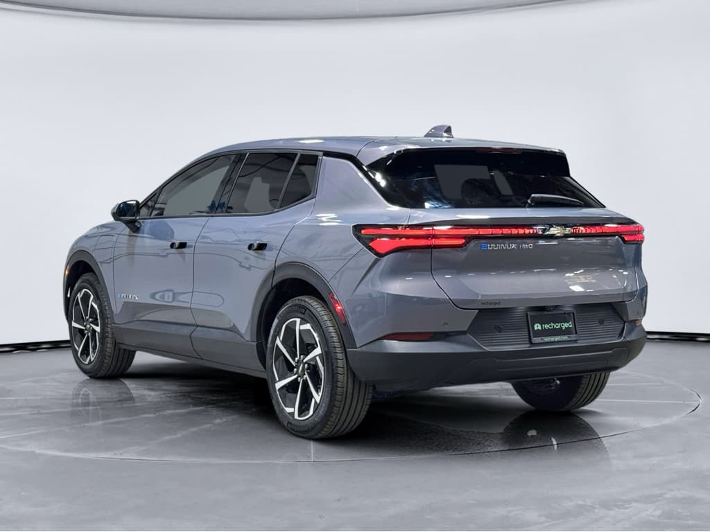 2025 Chevrolet Equinox EV view 2