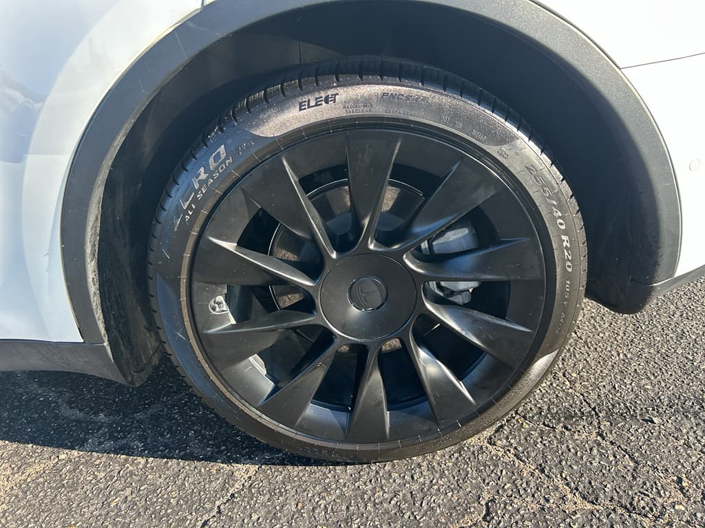 2021 Tesla Model Y view 29