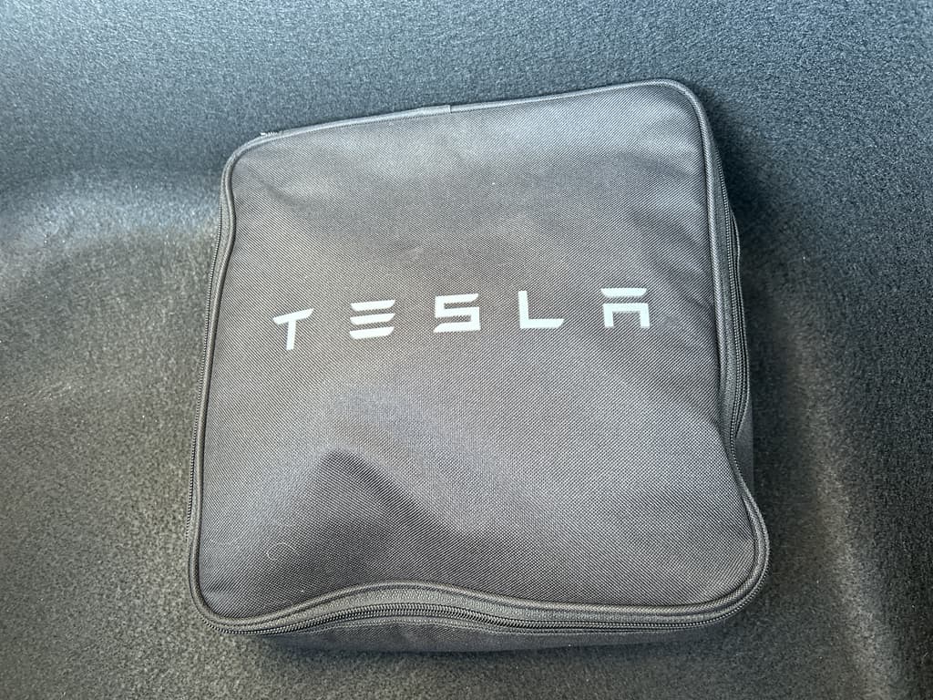 2021 Tesla Model Y view 6
