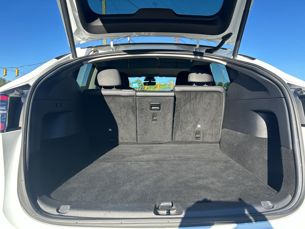 2021 Tesla Model Y view 20