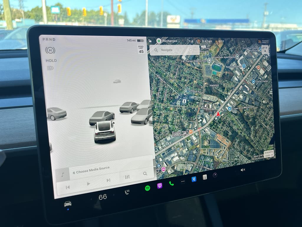 2021 Tesla Model Y view 9