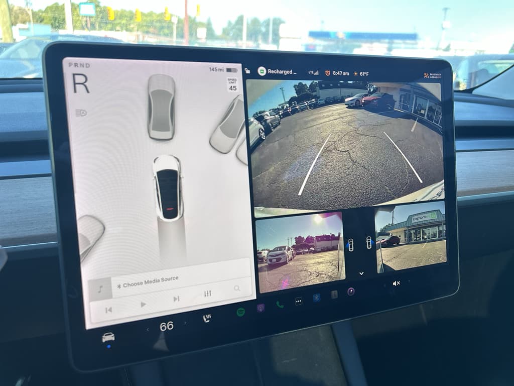 2021 Tesla Model Y view 10