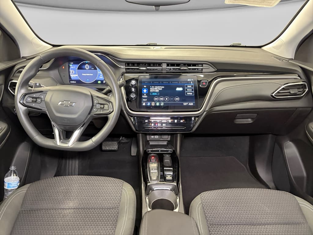 2023 Chevrolet Bolt EUV view 16