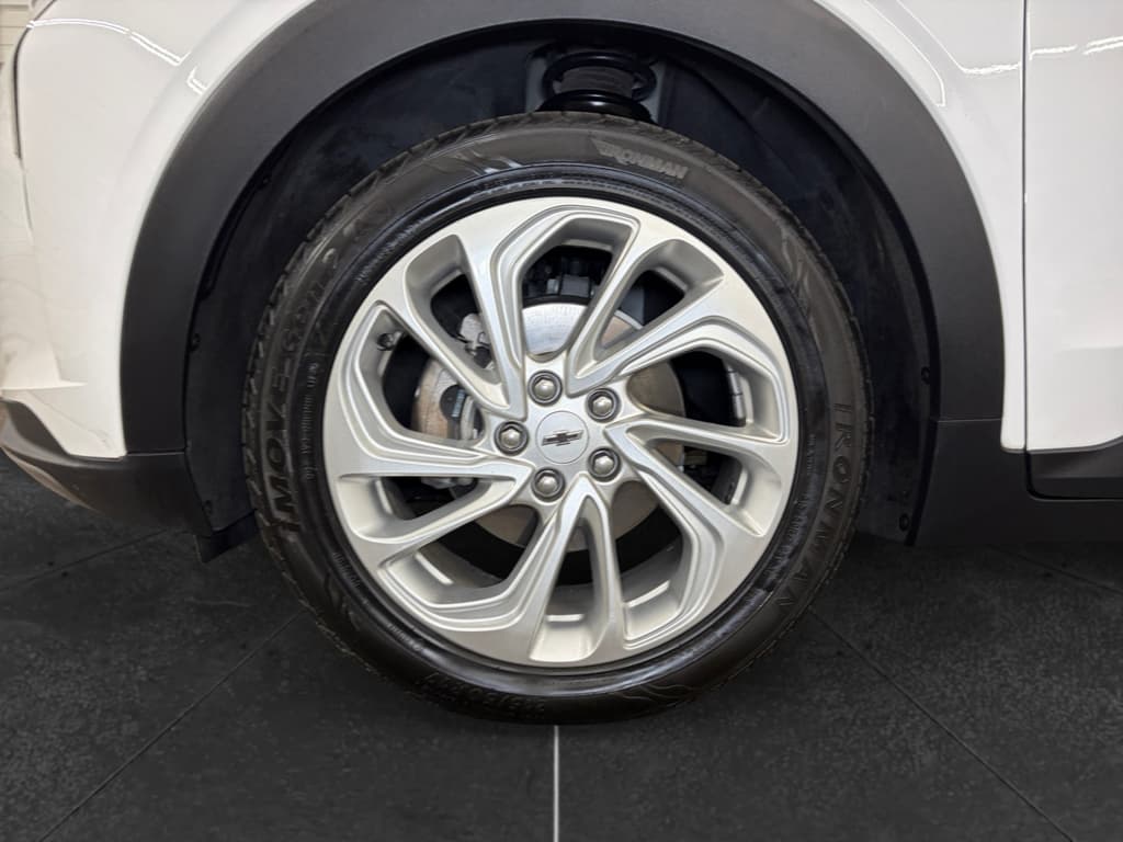 2023 Chevrolet Bolt EUV view 30