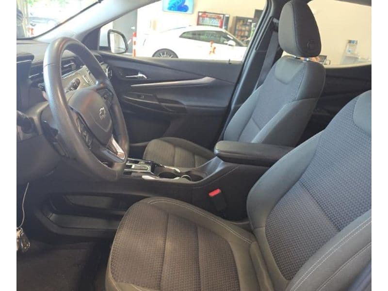 2023 Chevrolet Bolt EUV view 5