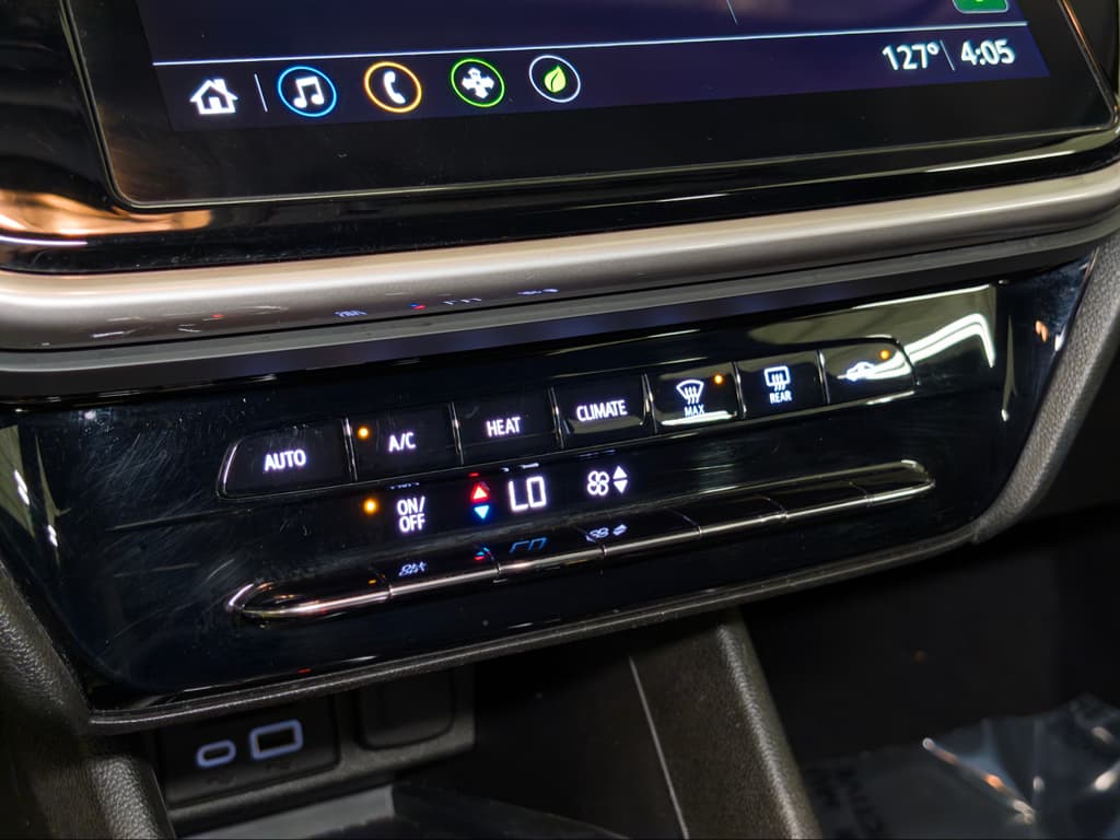 2023 Chevrolet Bolt EUV view 15
