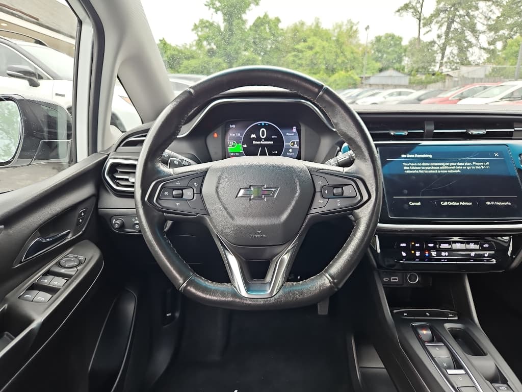 2023 Chevrolet Bolt EV view 9