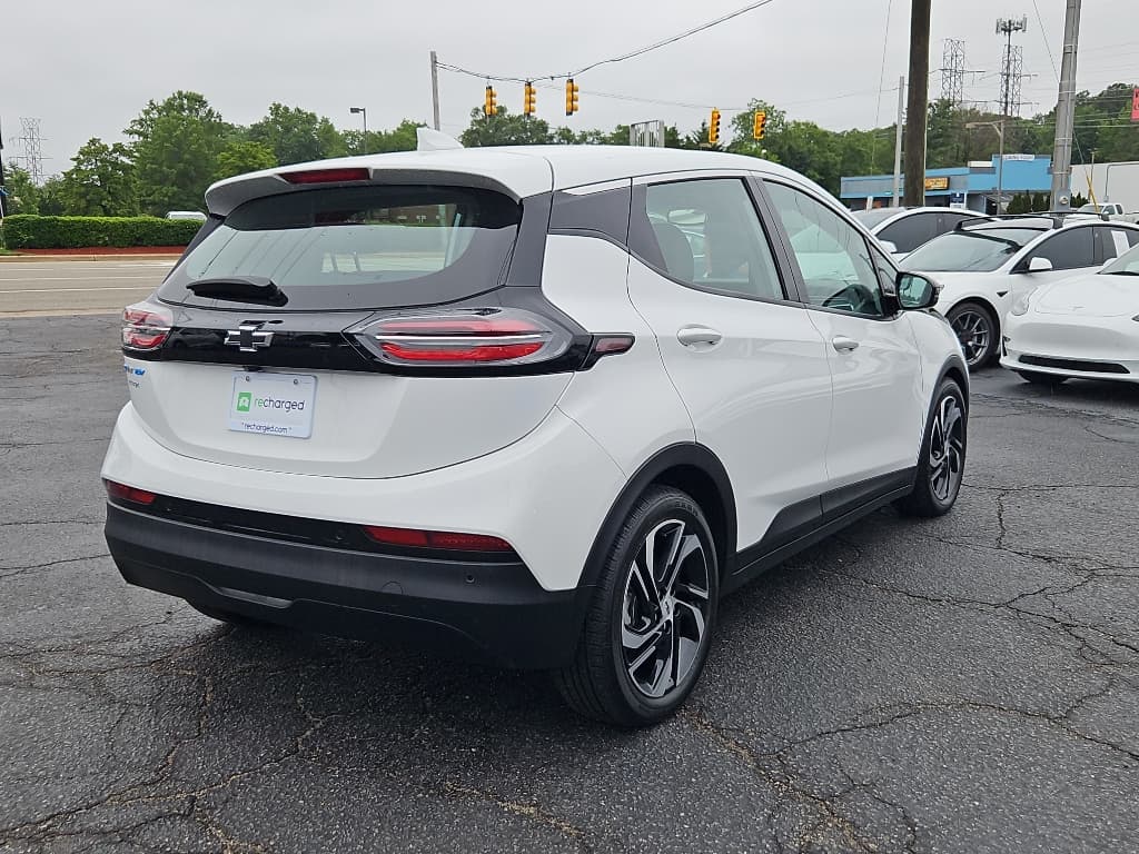 2023 Chevrolet Bolt EV view 3