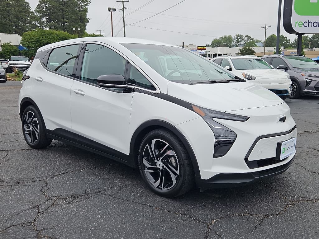 2023 Chevrolet Bolt EV view 5
