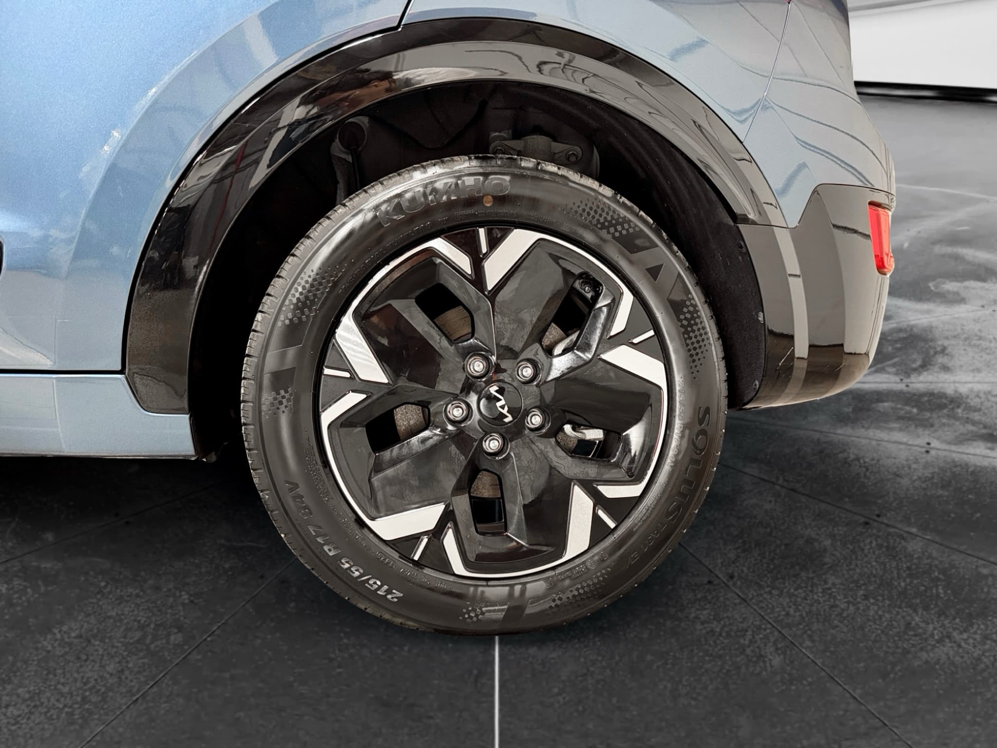 2025 Kia Niro EV view 33