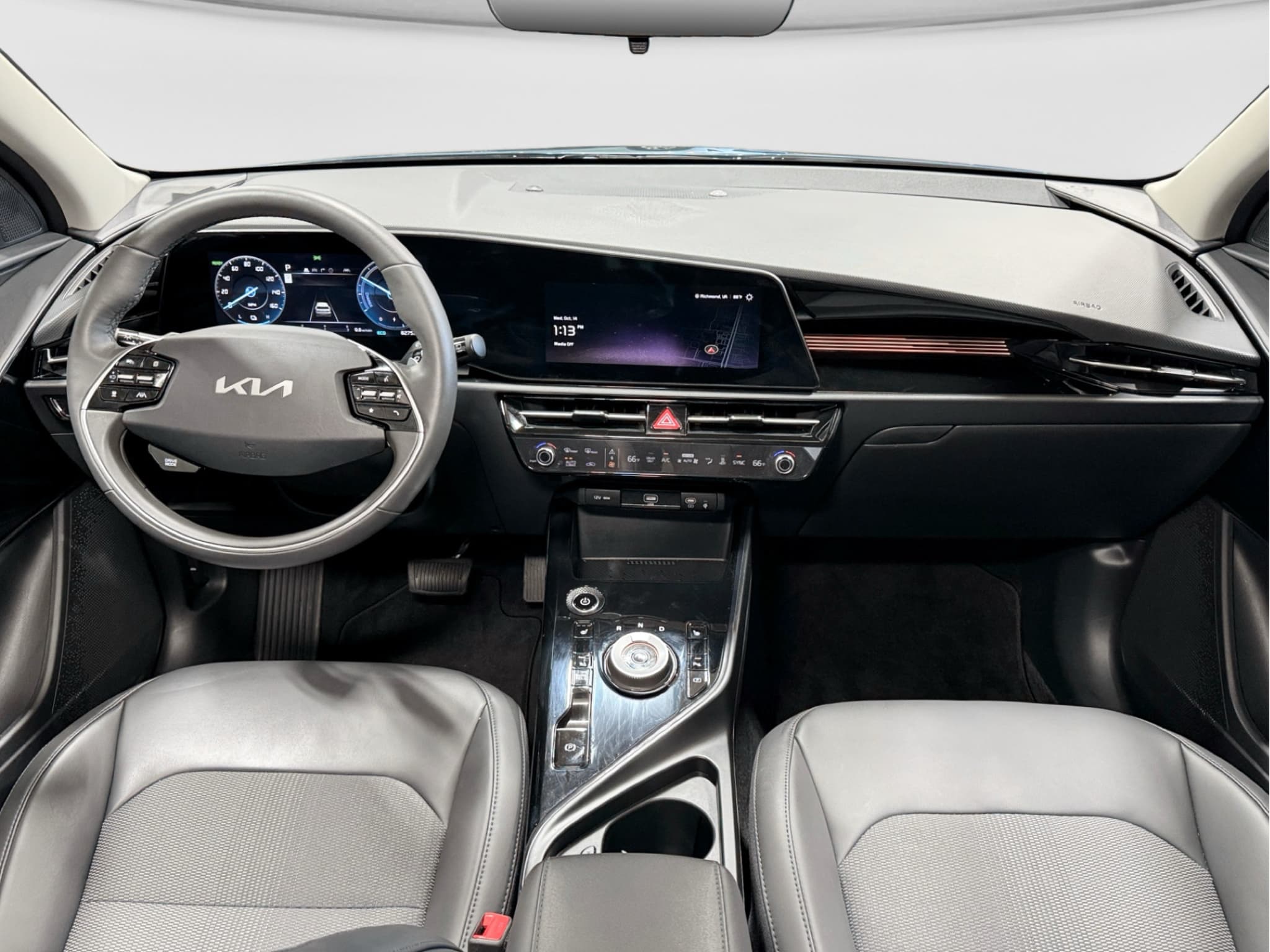 2025 Kia Niro EV view 16