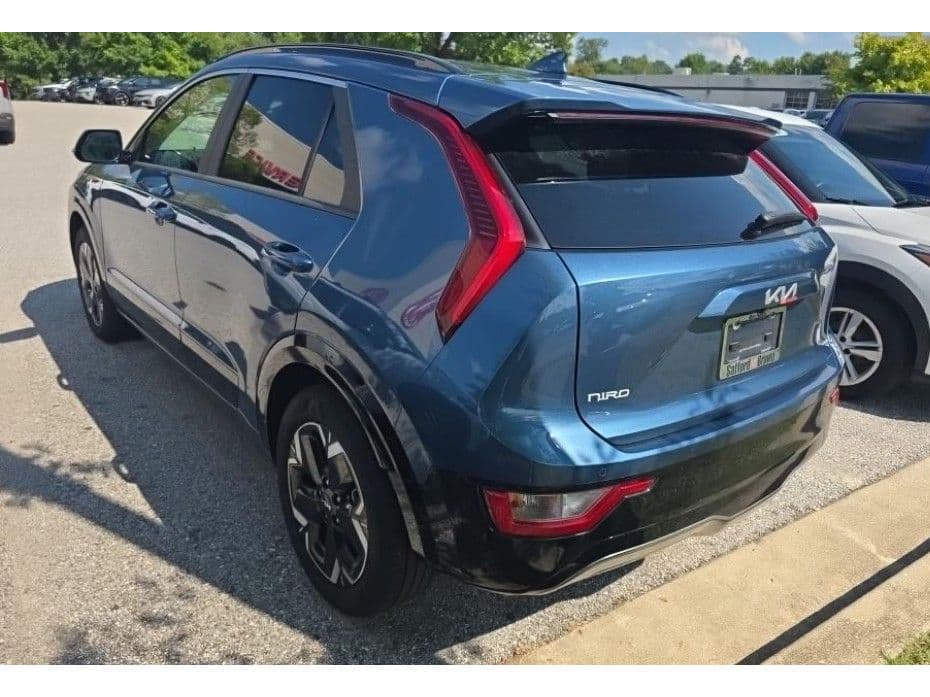 2025 Kia Niro EV view 3