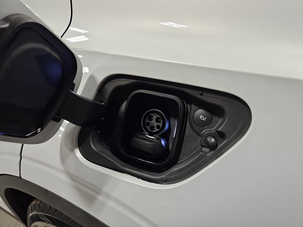 2023 Polestar Polestar 2 view 5