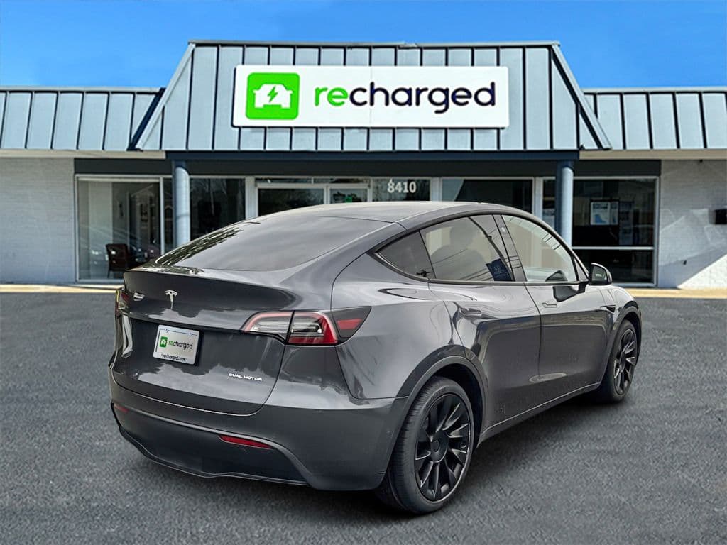 2021 Tesla Model Y view 6