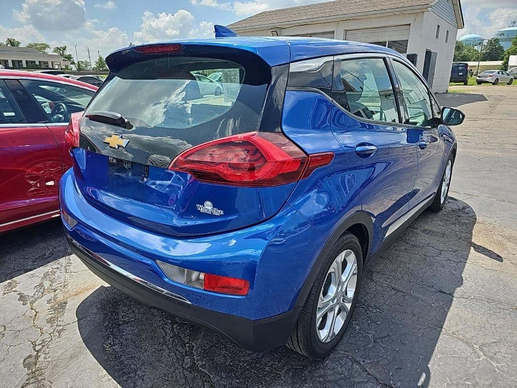 2020 Chevrolet Bolt EV view 3