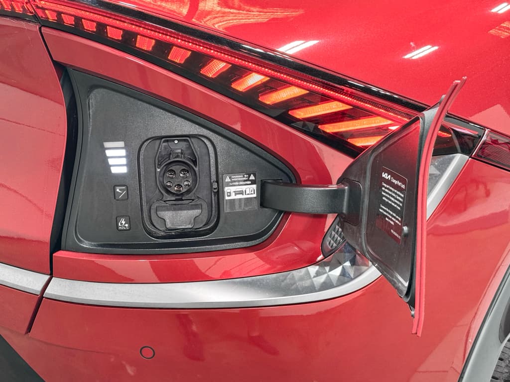 2023 Kia EV6 view 5