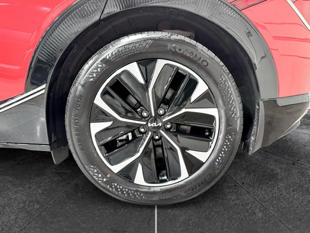 2023 Kia EV6 view 34