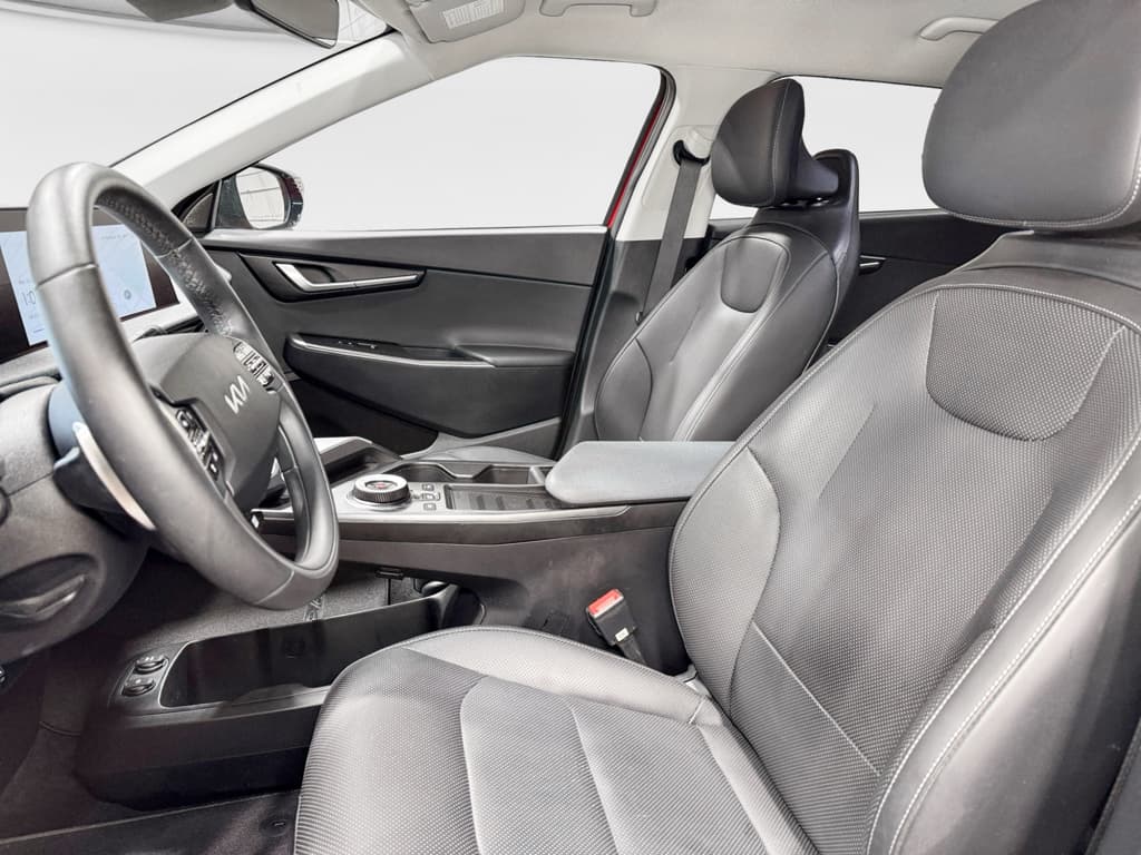 2023 Kia EV6 view 17