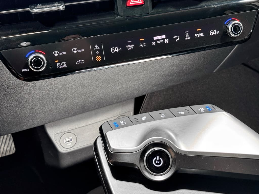 2023 Kia EV6 view 15