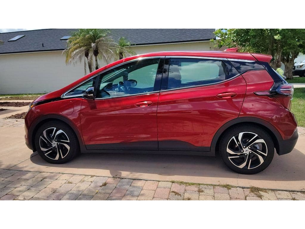 2023 Chevrolet Bolt EV view 2
