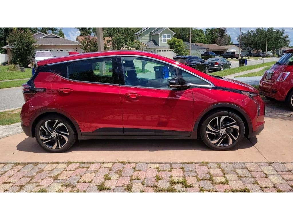2023 Chevrolet Bolt EV view 4
