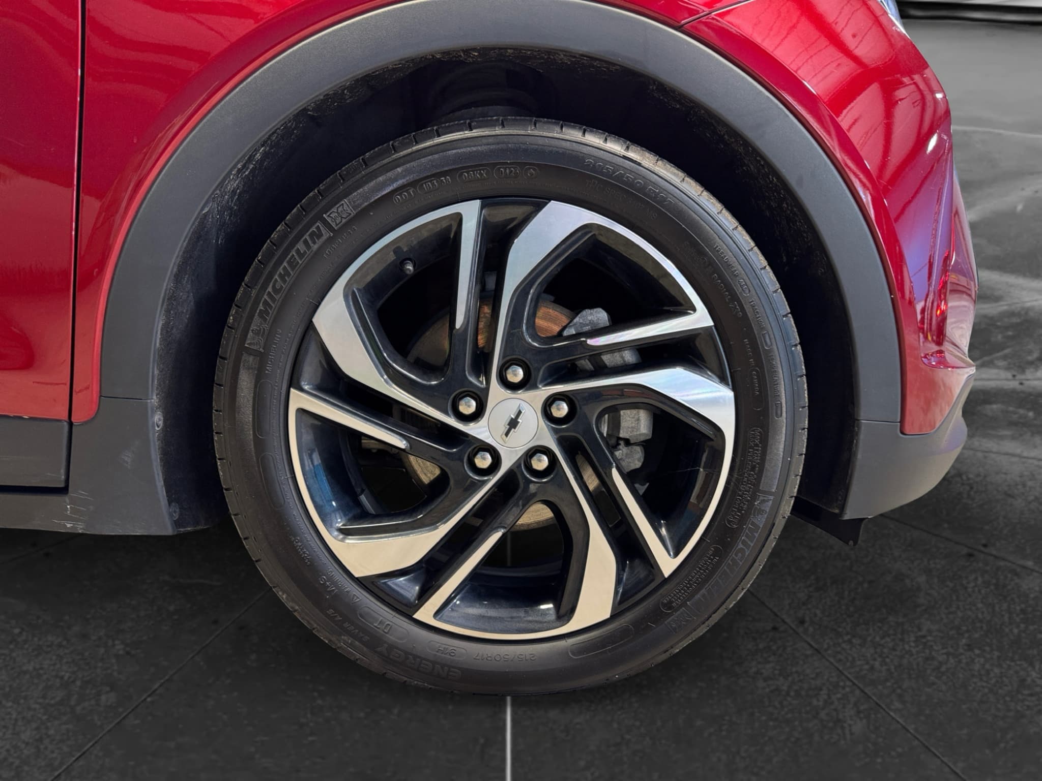 2023 Chevrolet Bolt EV view 34