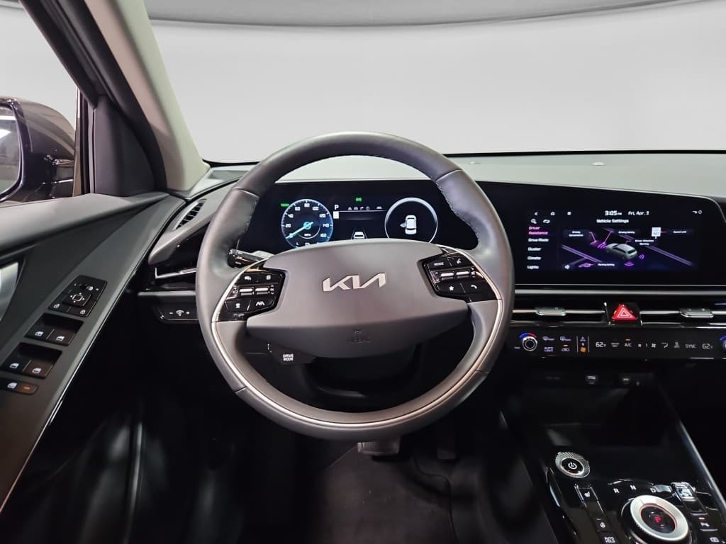 2025 Kia Niro EV view 7